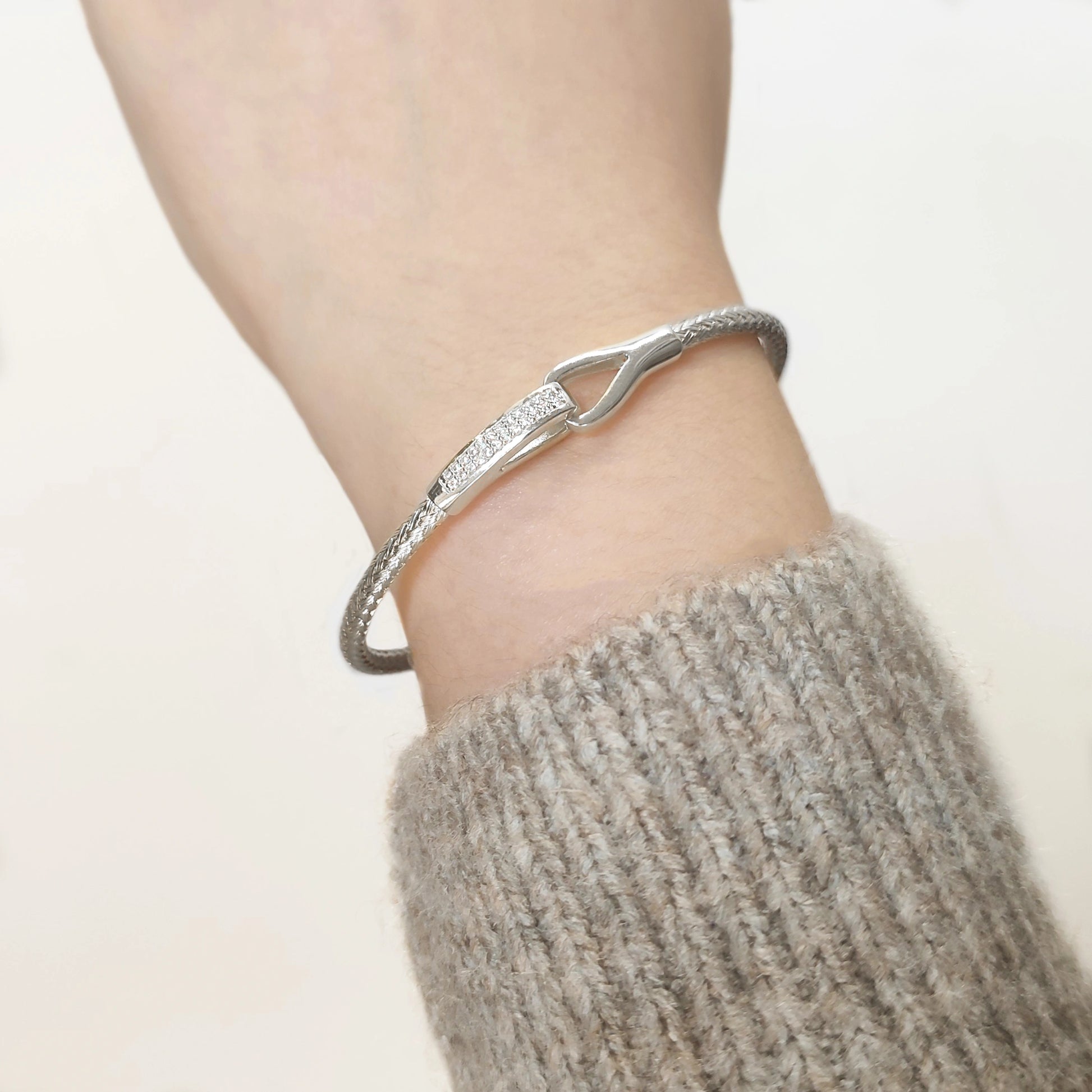 Brazalete Rígido de Plata Sailor
