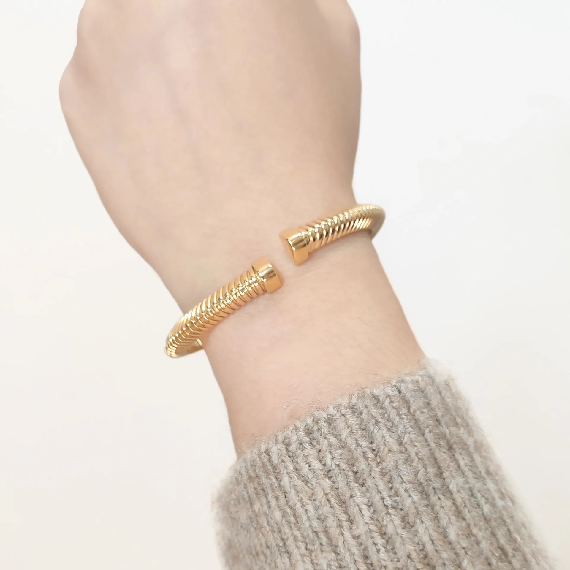 Gold-Plated Silver Rigid Bracelet for Women