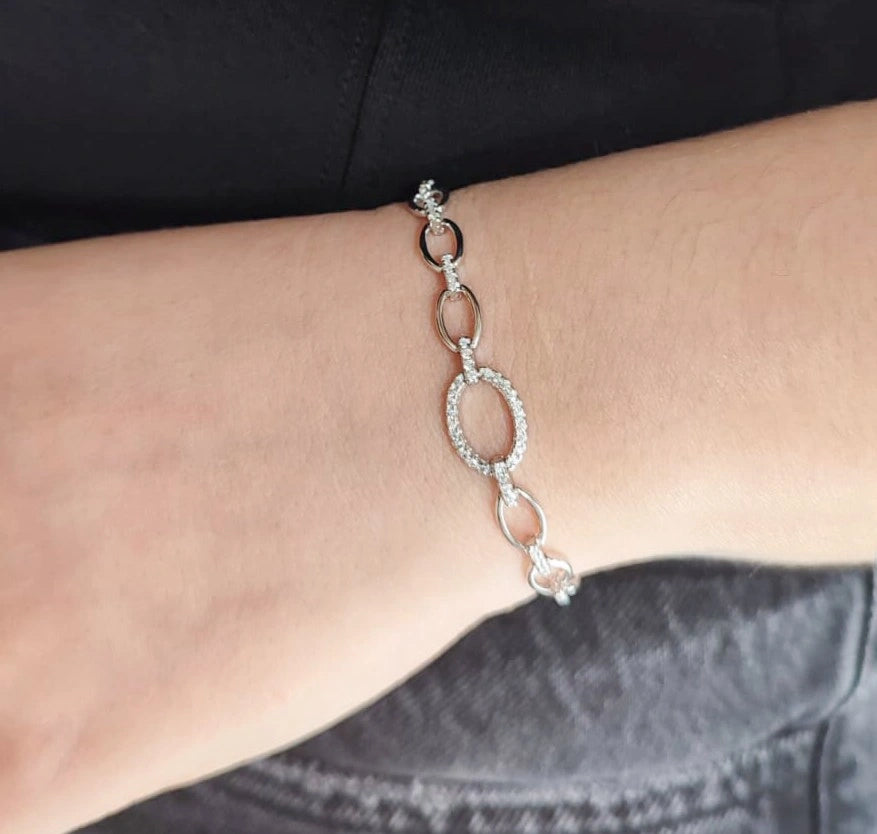 Armband aus Silber mit Muster