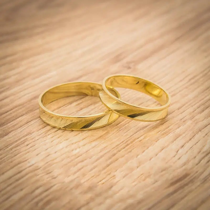 Fedi Nuziali Oro Giallo Concave Diamantate
