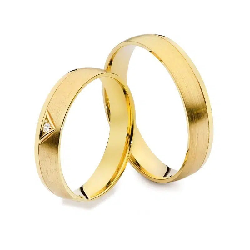 Rounded Shiny Yellow Gold Wedding Bands with Zircon