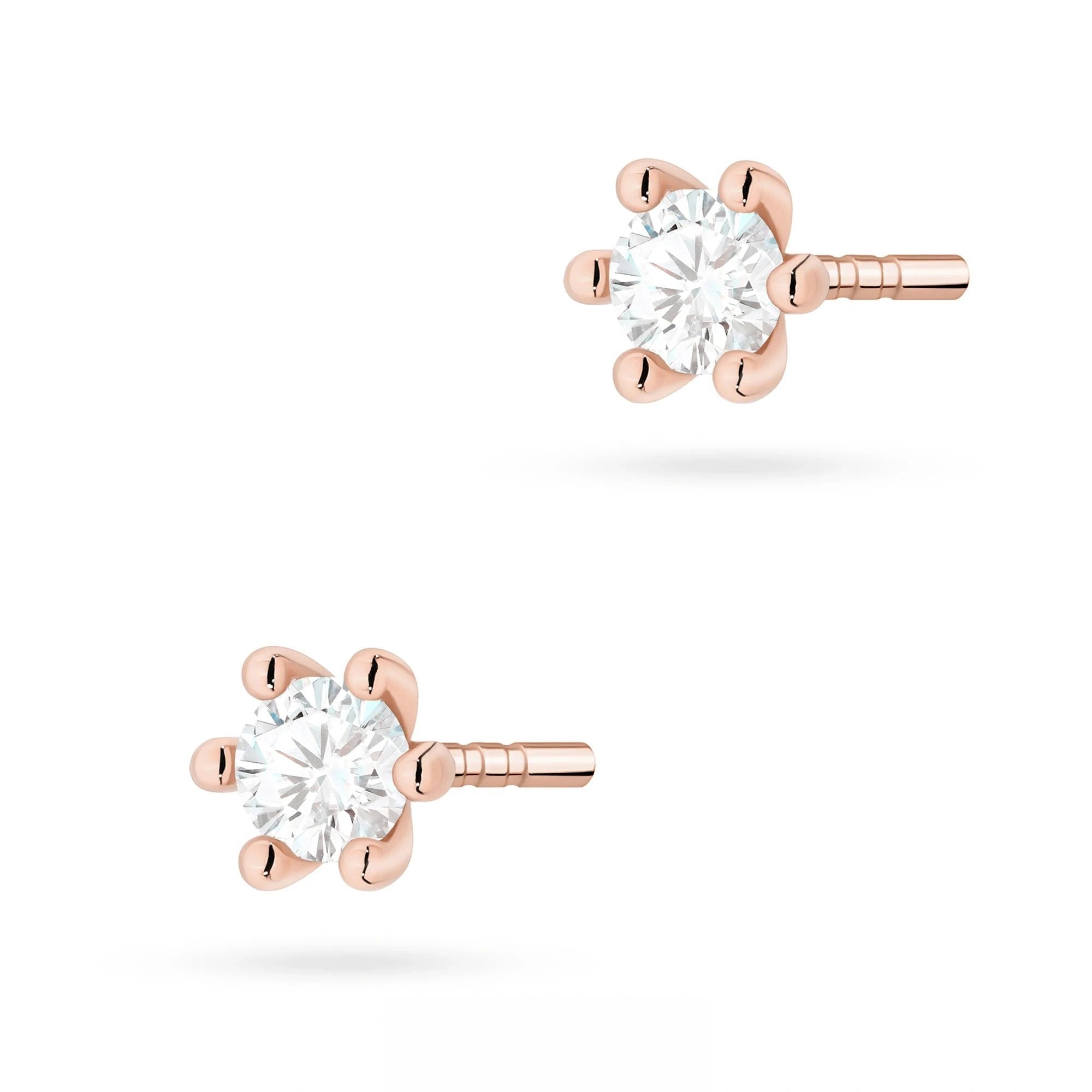 Classic Gold Earring with HPHT Diamond