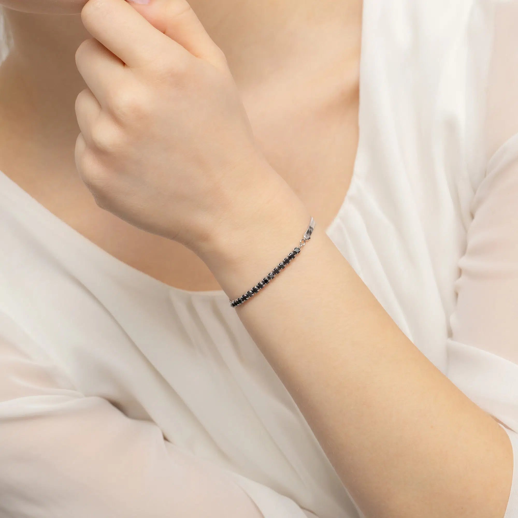Pulsera Snake con Circonitas Negras