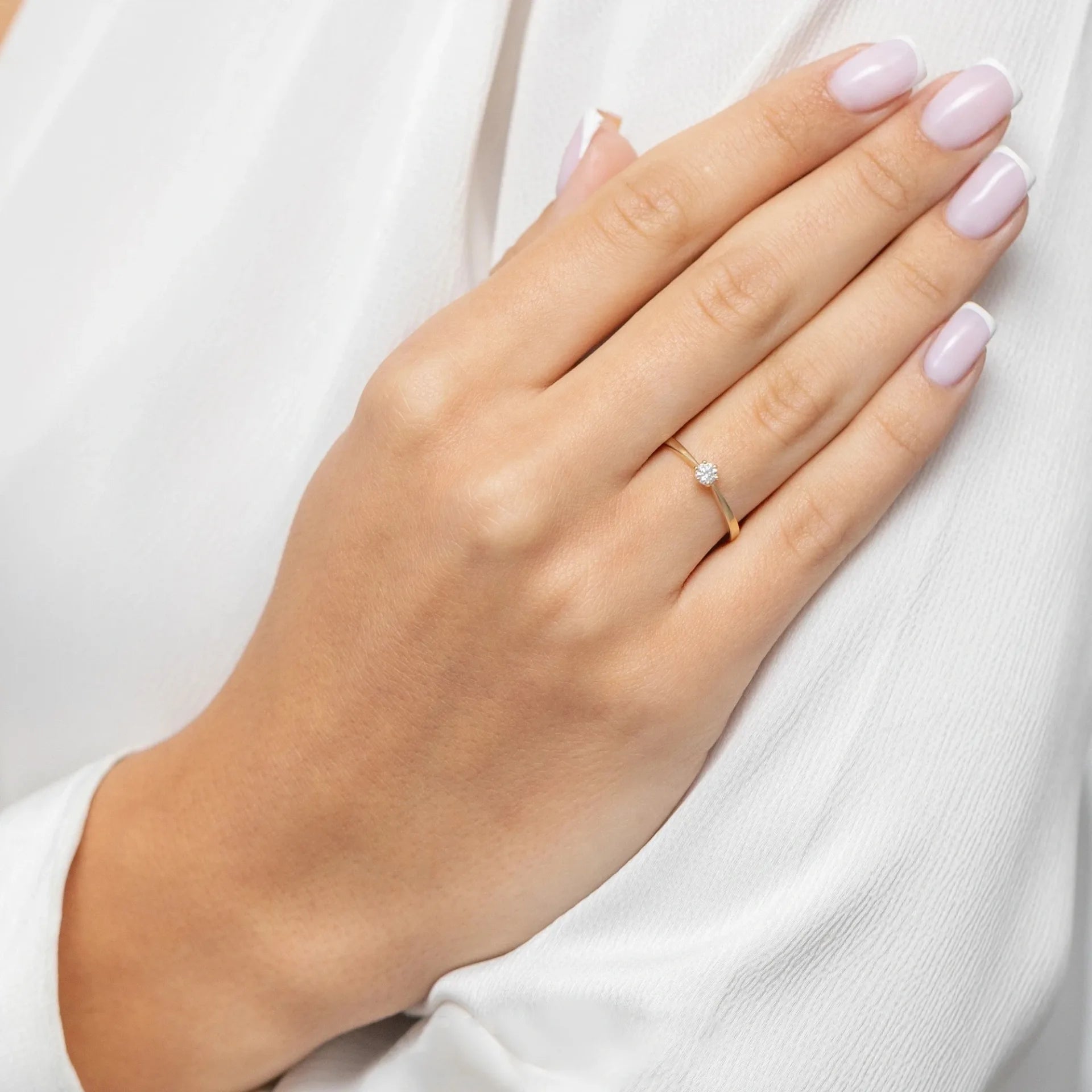 Anillo Grace Solitario en Oro con Diamante de Laboratorio Lab Grown 0,10ct