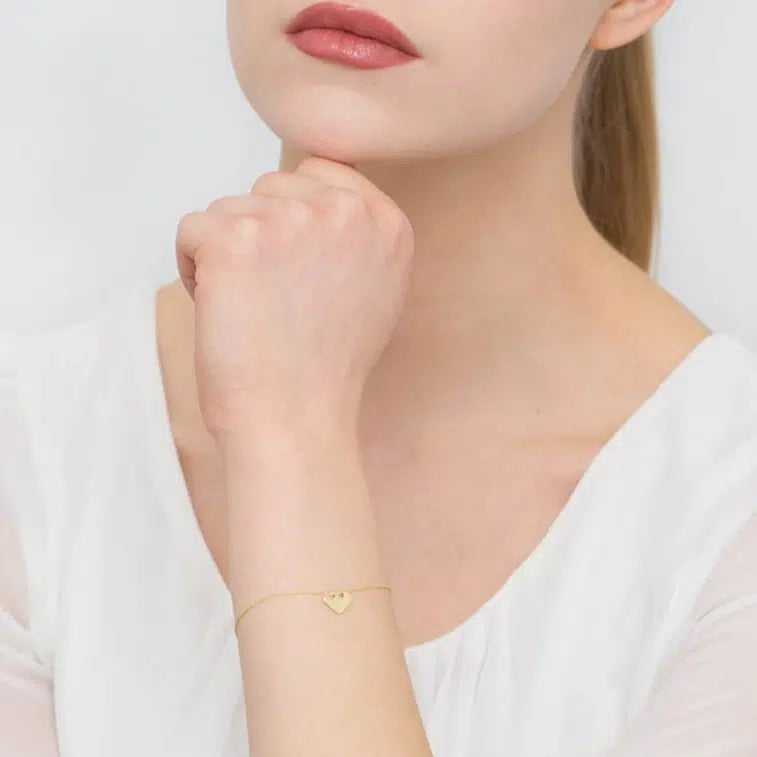 Gold Women's Bracelet with Pass-Through Heart