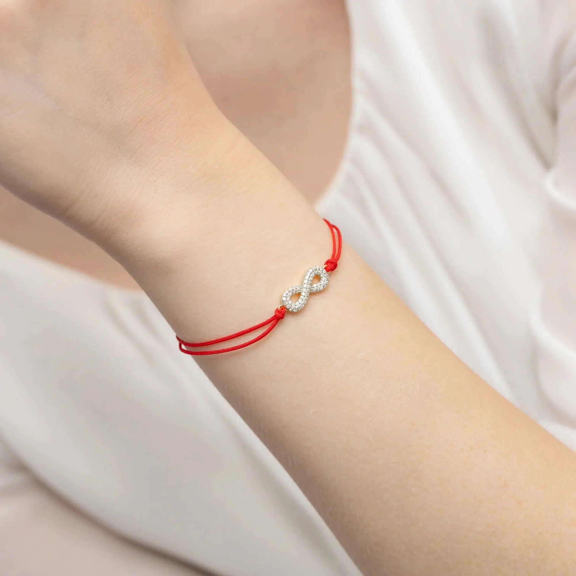 Bracciale in Argento in Cordino Infinito Strass Rodiato
