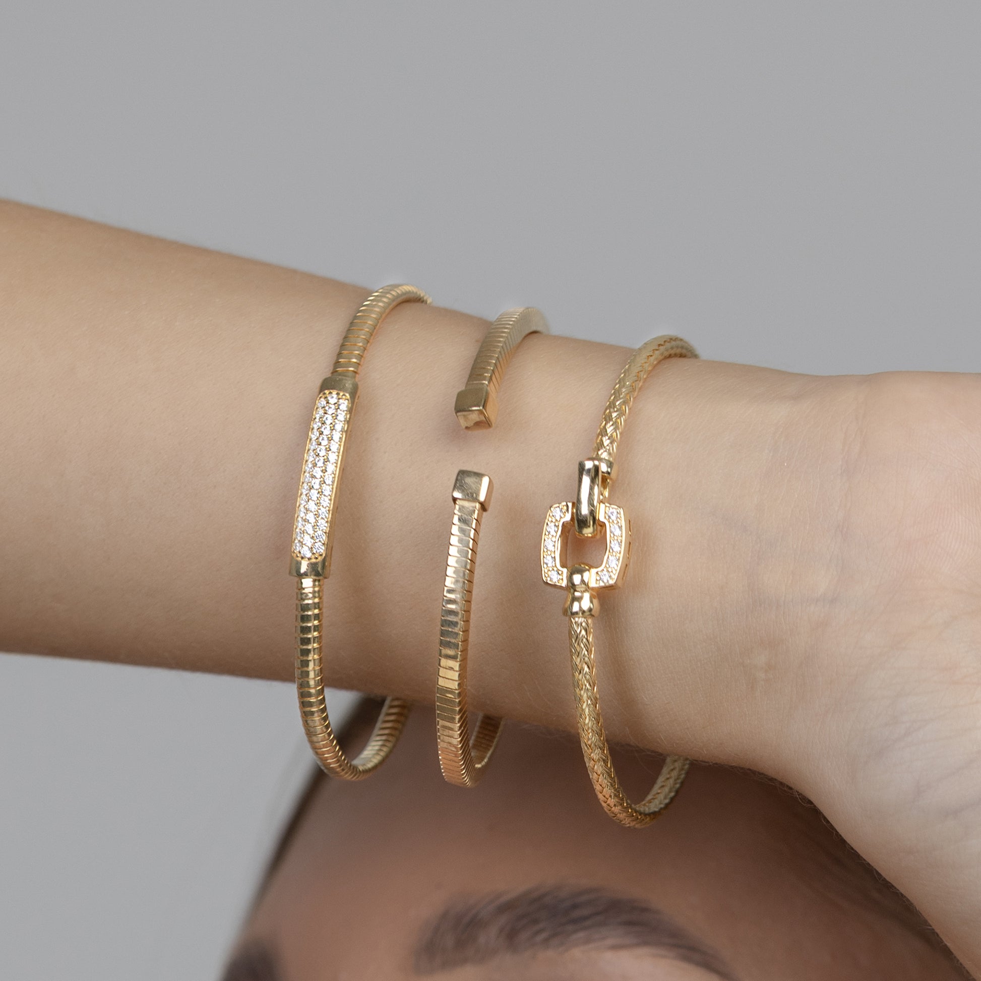 Brazalete Rígido de Plata Cuadrado