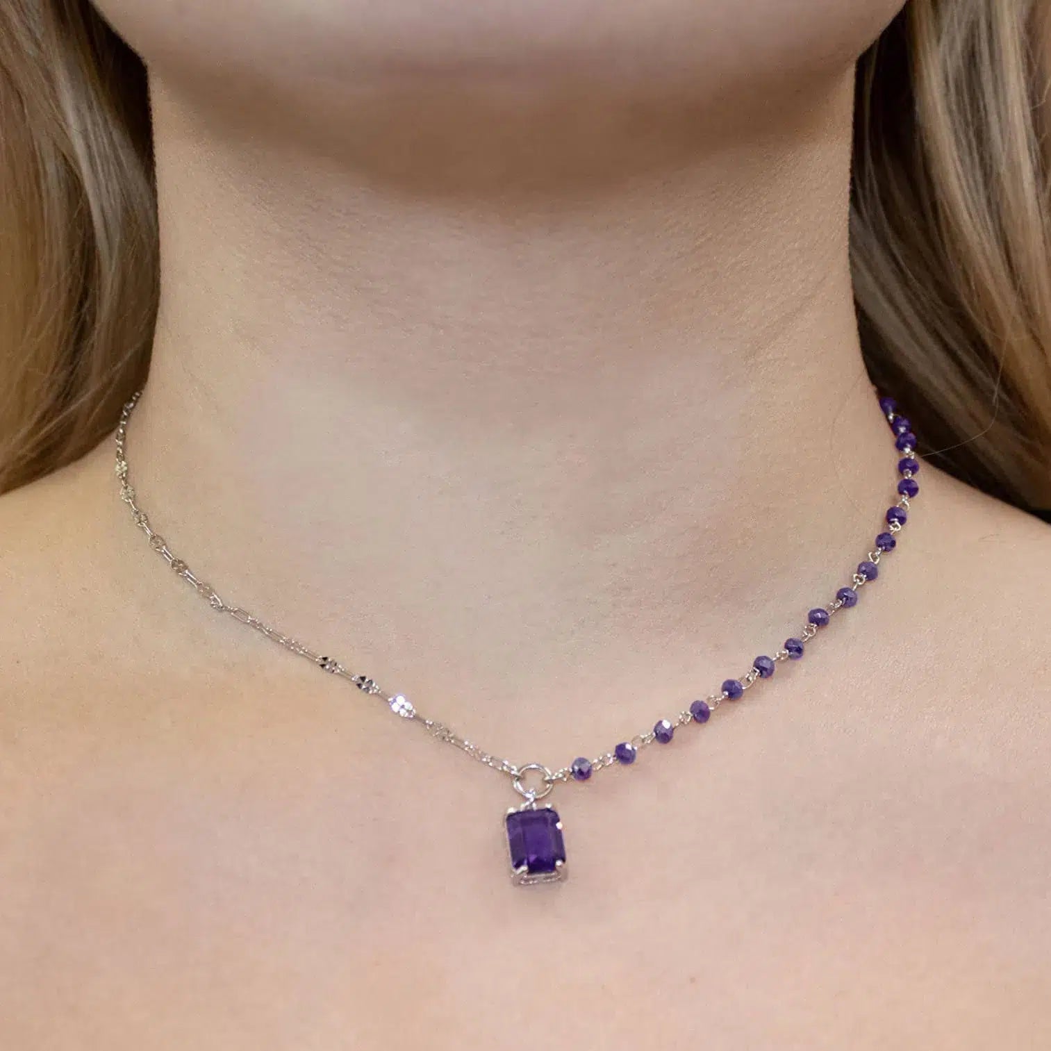 Halskette aus Silber mit quadratischem Kristall und Zirkonia