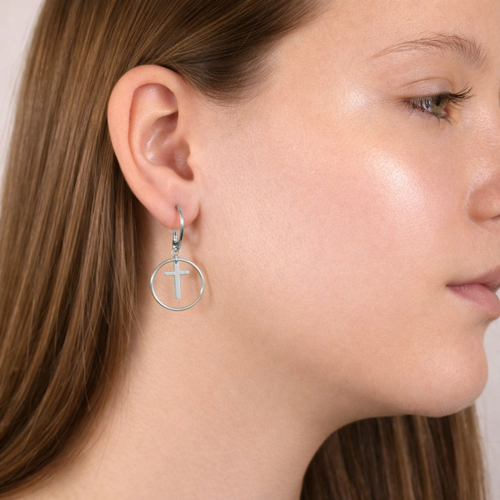Orecchini Pendenti in Argento con Croce nel Cerchio Rodiati