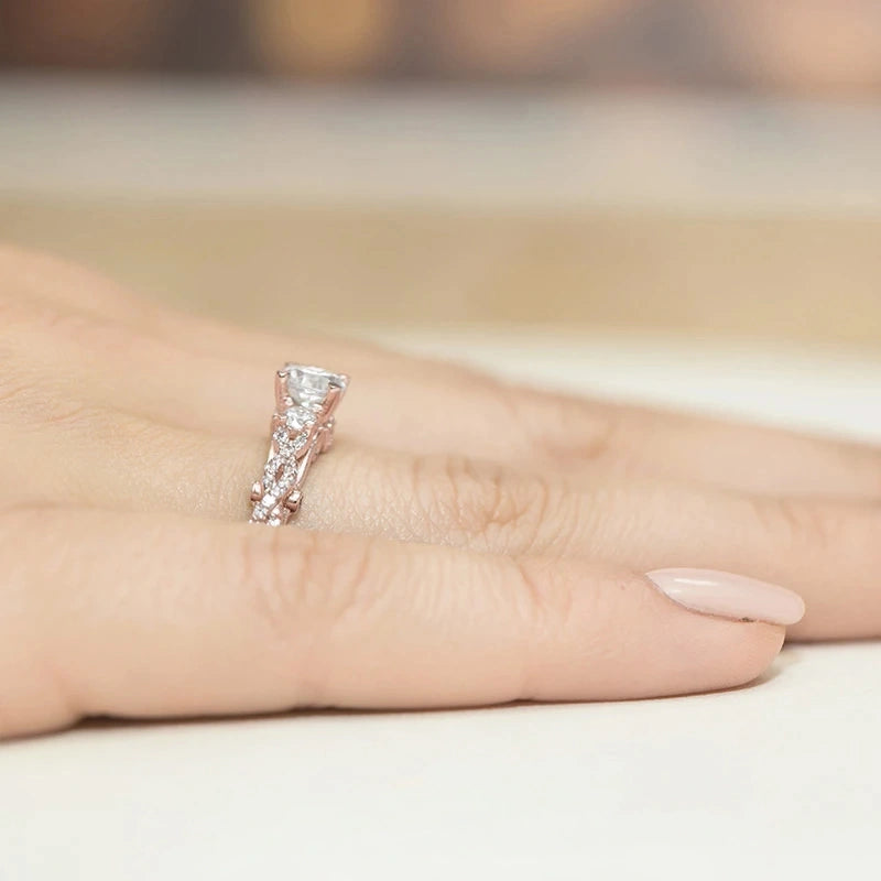 Anello Hera in Oro con Diamante 0,70ct Lab Grown