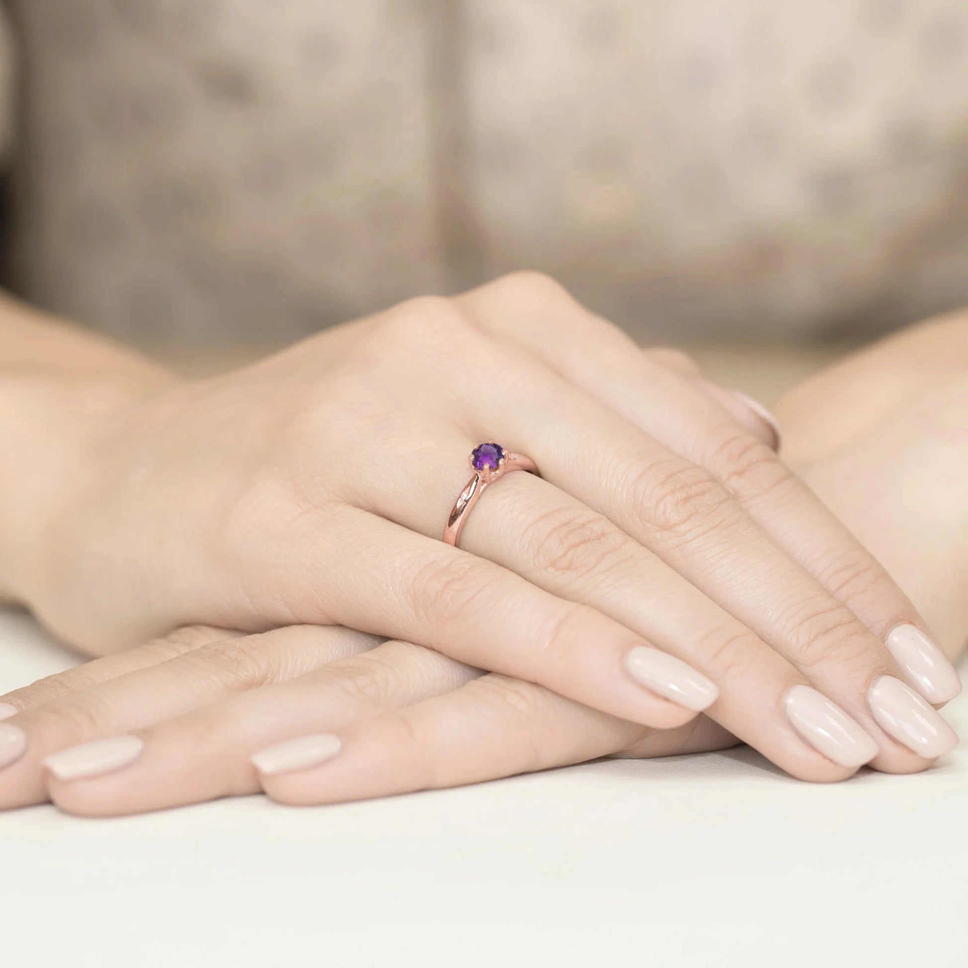 Ring Viorea aus Gold mit Amethyst und 2 Diamanten