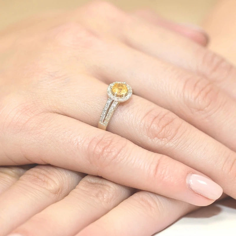 Solaris Ring in Gold with Citrine Quartz and 40 Diamonds