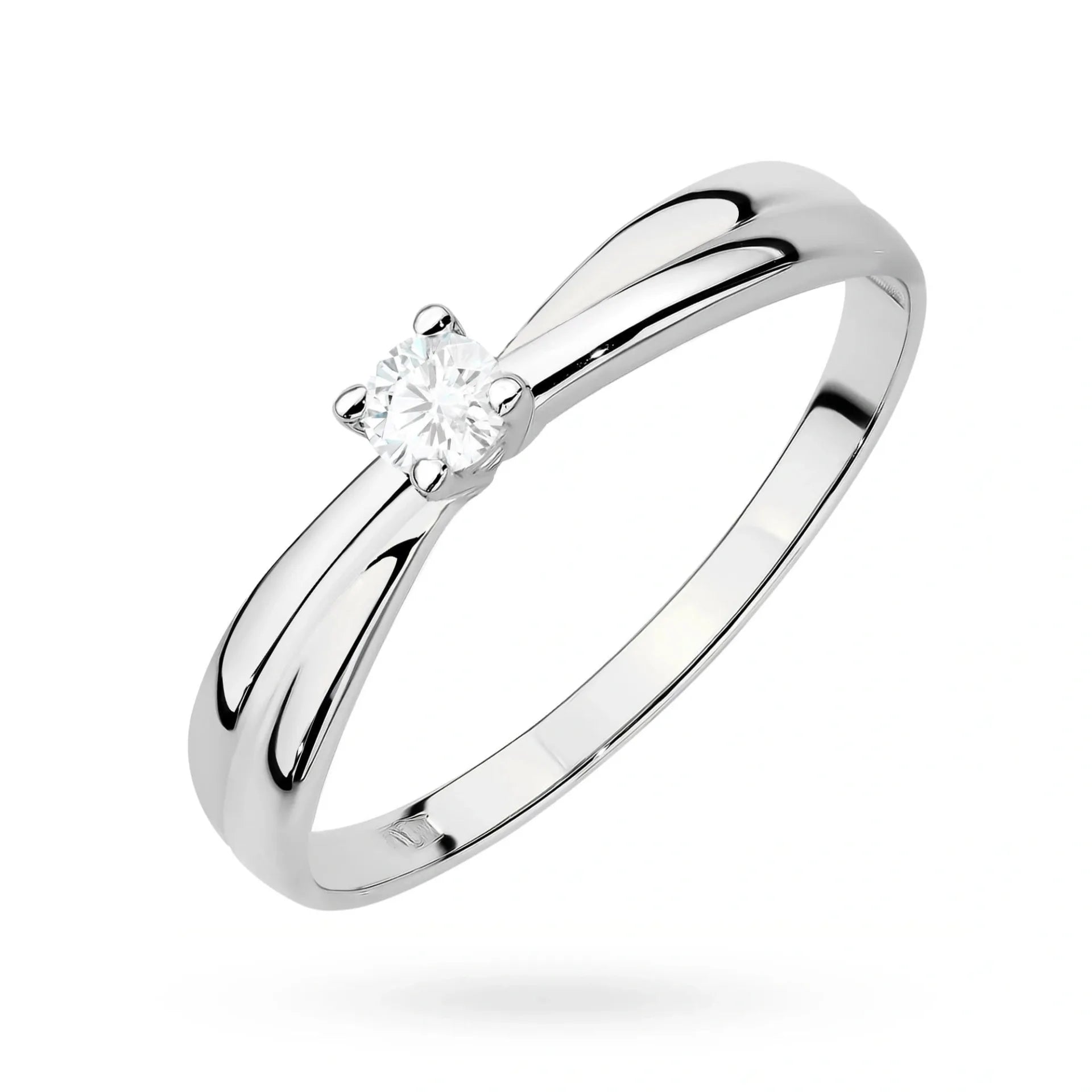 Anillo Twist en Oro con Diamante de Laboratorio Lab Grown 0,10ct