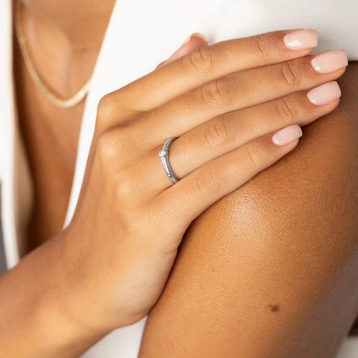 Bague Plus en or avec diamants CVD