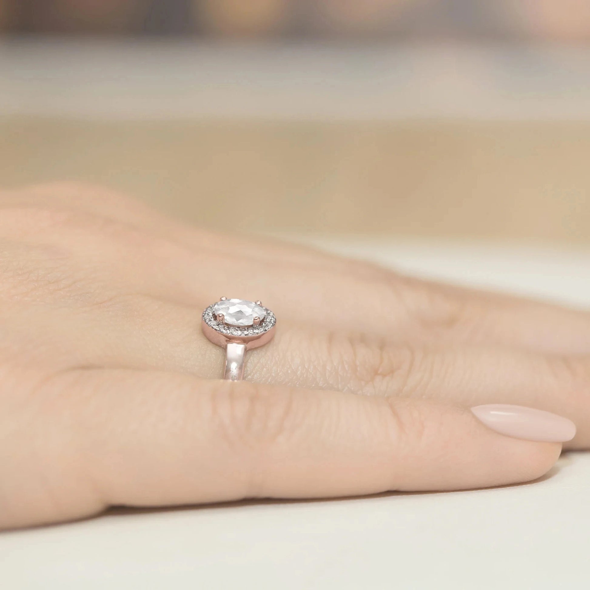 Anillo Freya en Oro con Diamante Ovalado 0,40ct Cultivado en Laboratorio