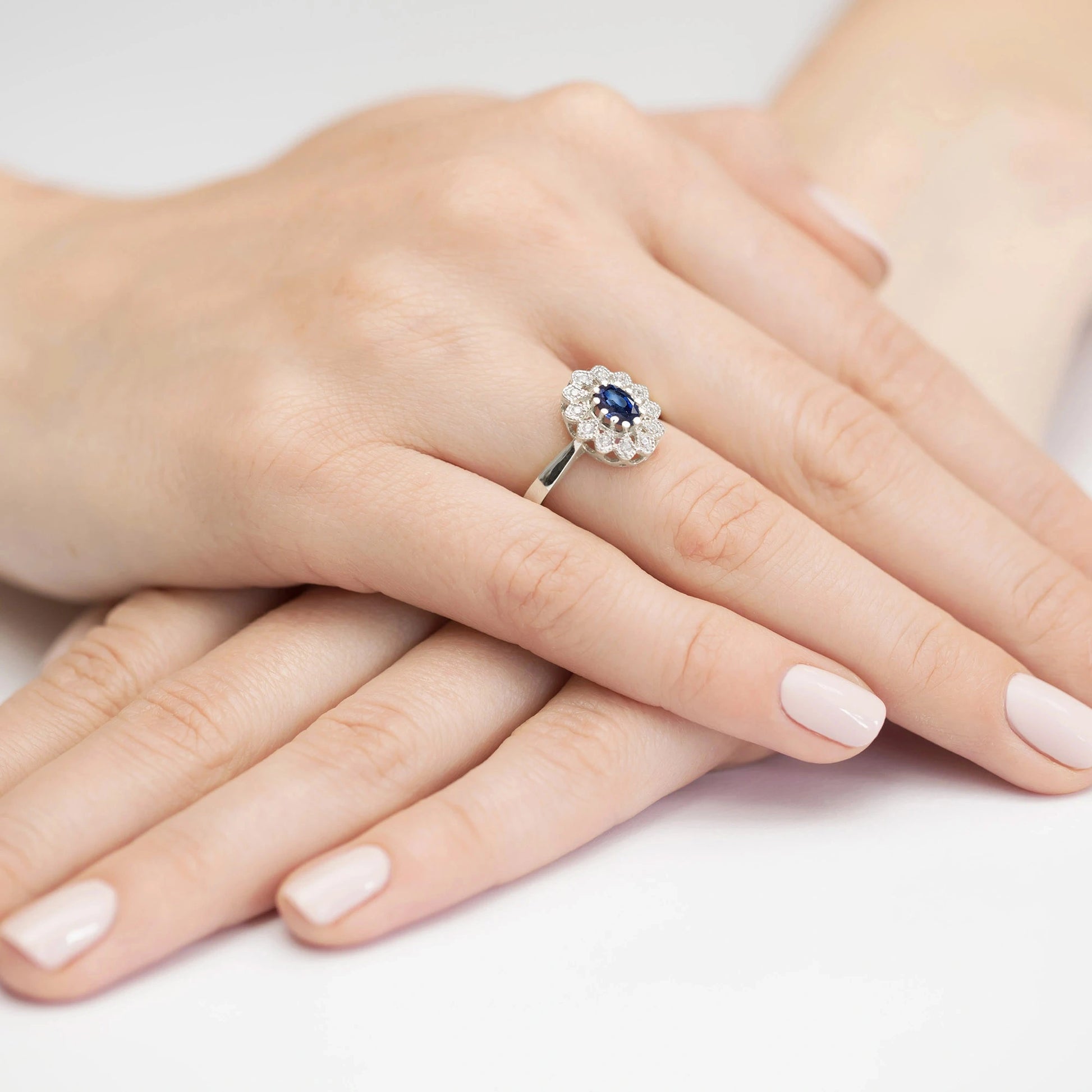 Isabella Ring in Gold with Sapphire and Diamonds