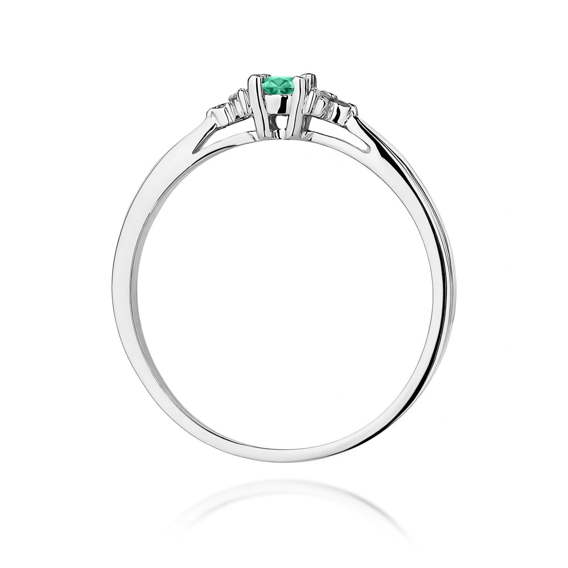 Mint Gold Ring with Emerald and 6 Diamonds
