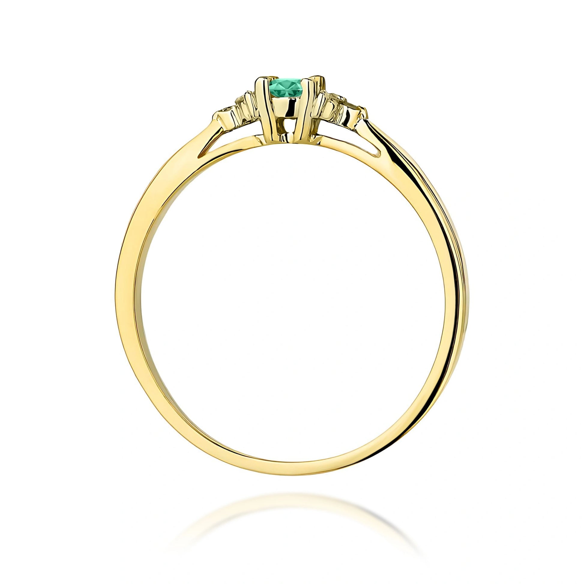 Mint Gold Ring with Emerald and 6 Diamonds