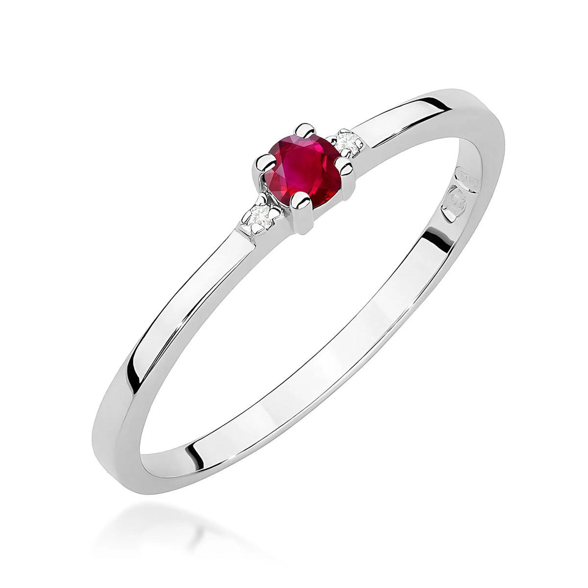 Bague Bordeaux en or avec rubis et diamants