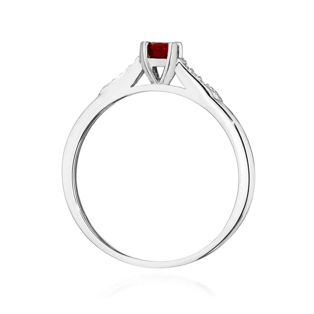 Anello Ruby in Oro con Rubino e Diamanti