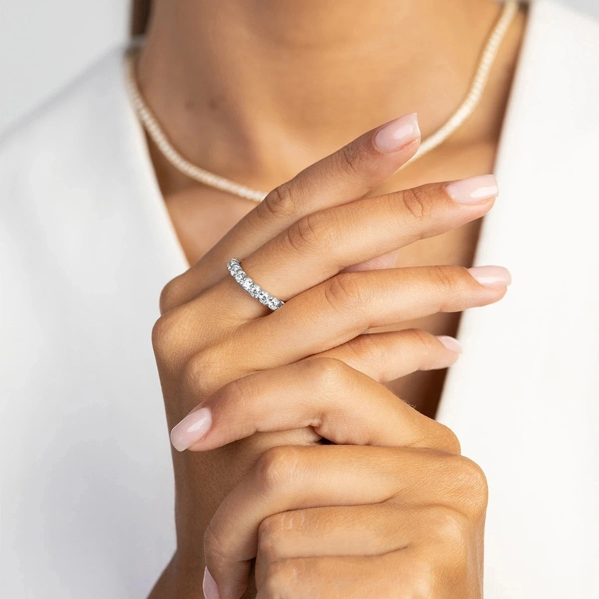 Anello Corona di Stelle in Oro con Diamanti HPHT