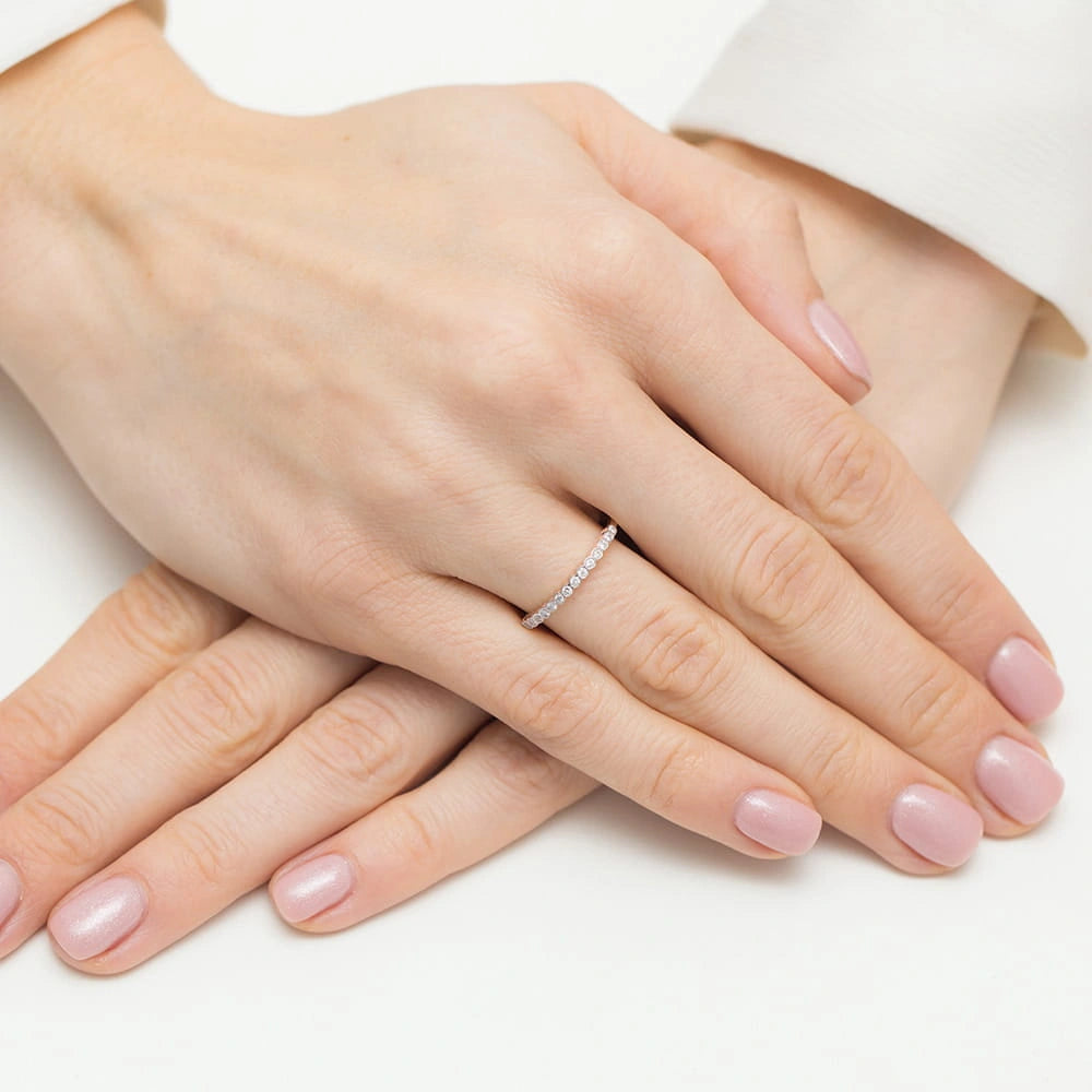 Anillo alianza Grace en oro rosa y diamantes