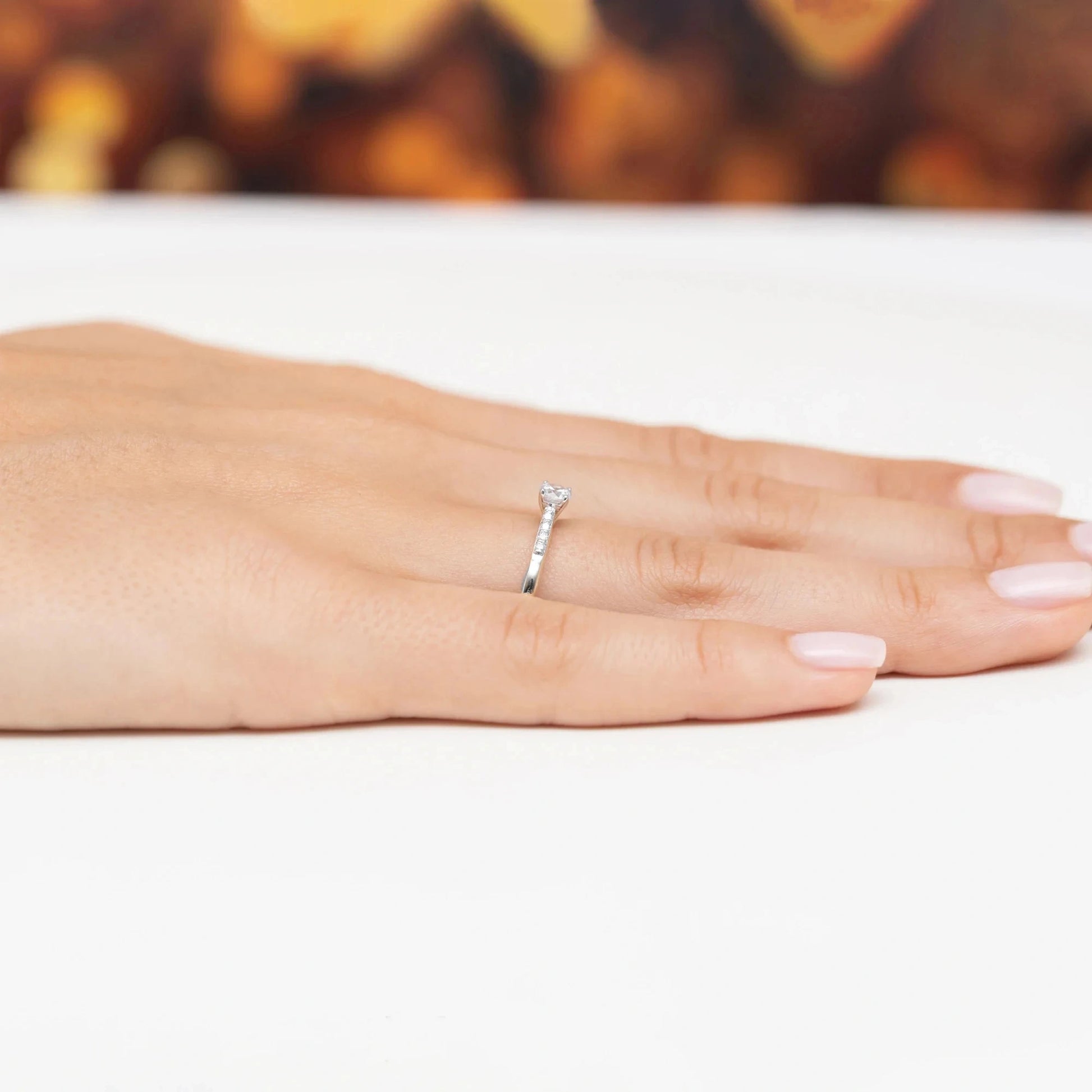 Anillo Alba en Oro con Diamantes de Laboratorio Lab Grown y Pavé 0,07ct