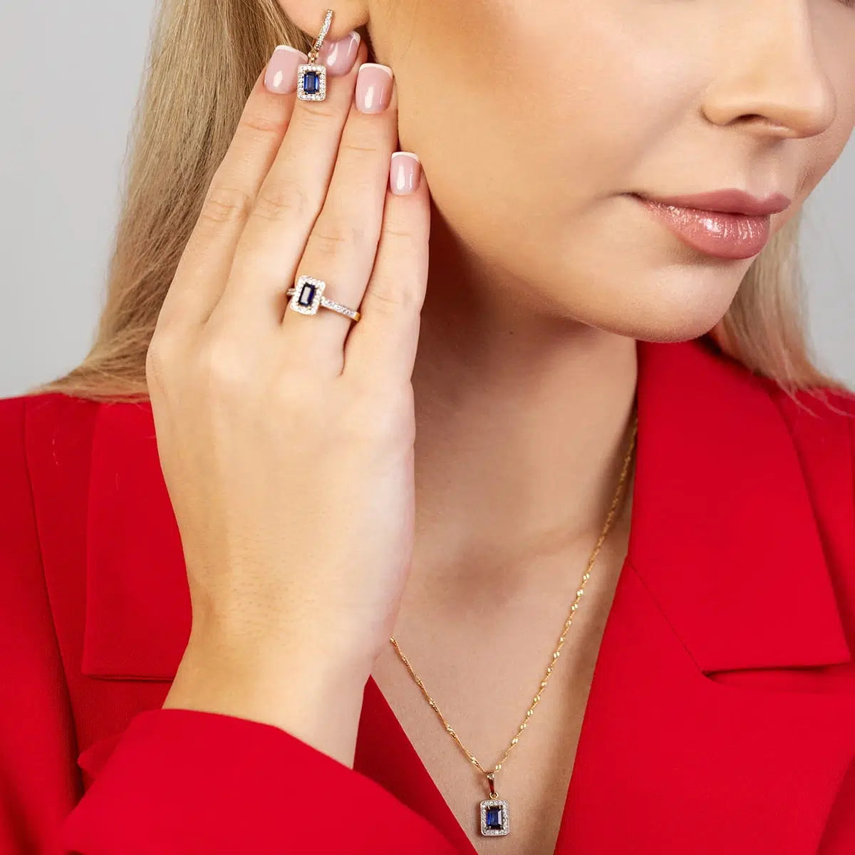 Pendente Hera in Oro con Zaffiro 0,60ct e 20 Diamanti