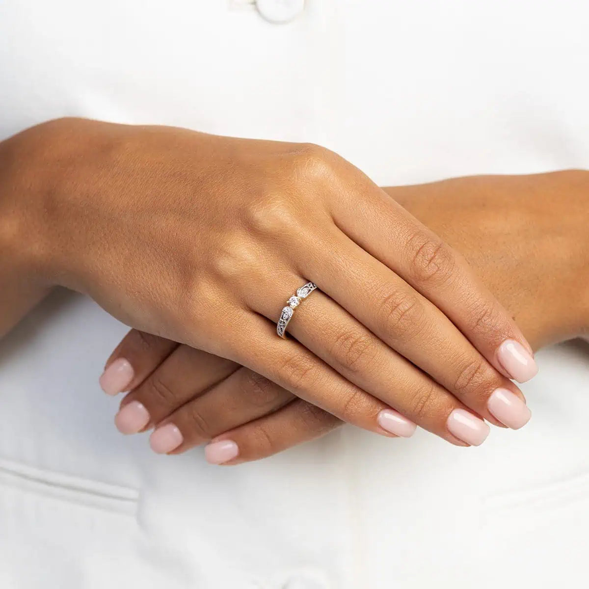 Anello Fior di Sole in Oro con Diamanti HPHT
