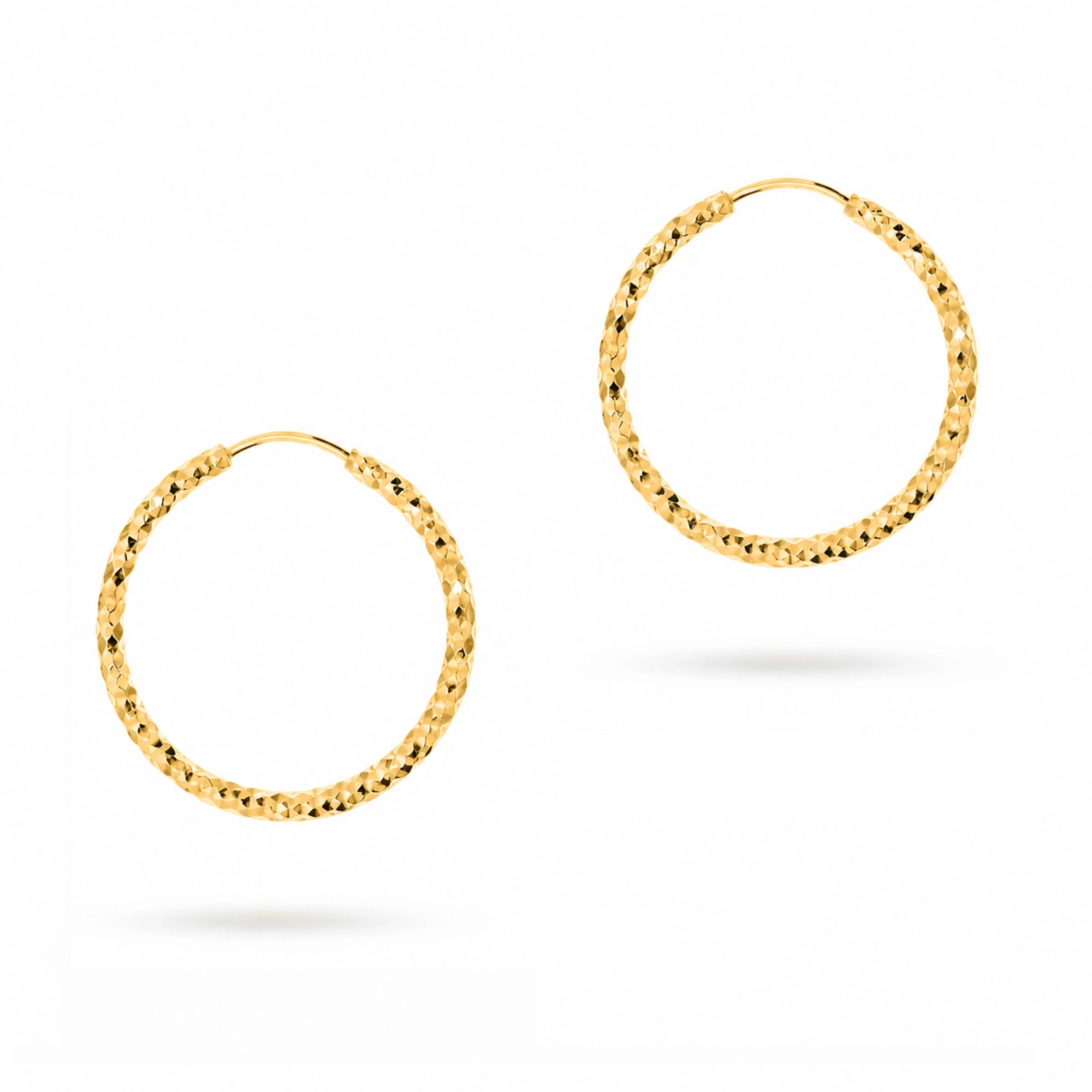 Orecchini Cerchietto Diamantato in Oro