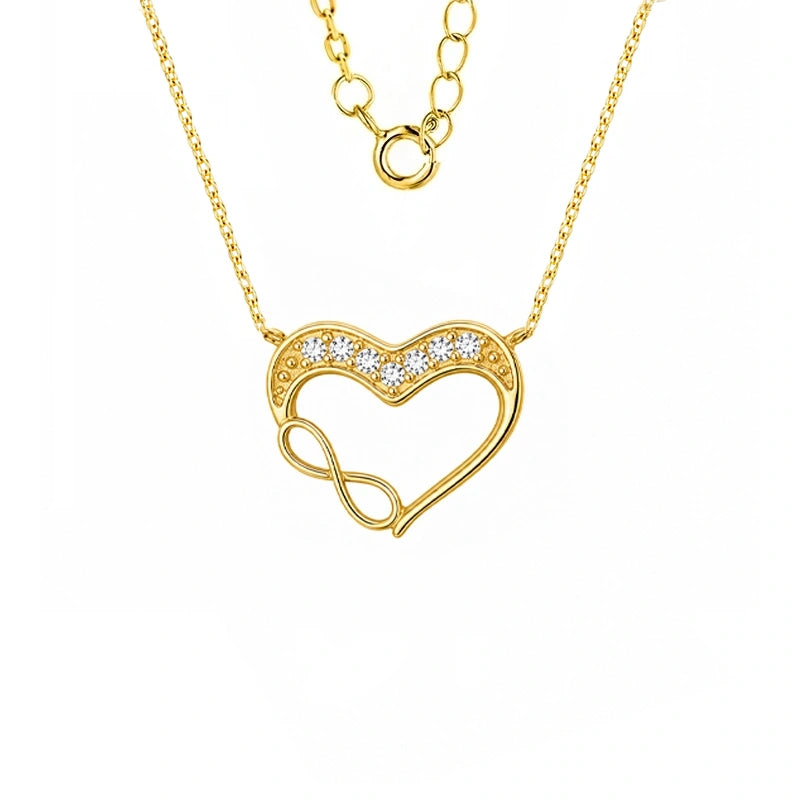 Collar en Oro con Corazón y Circonitas