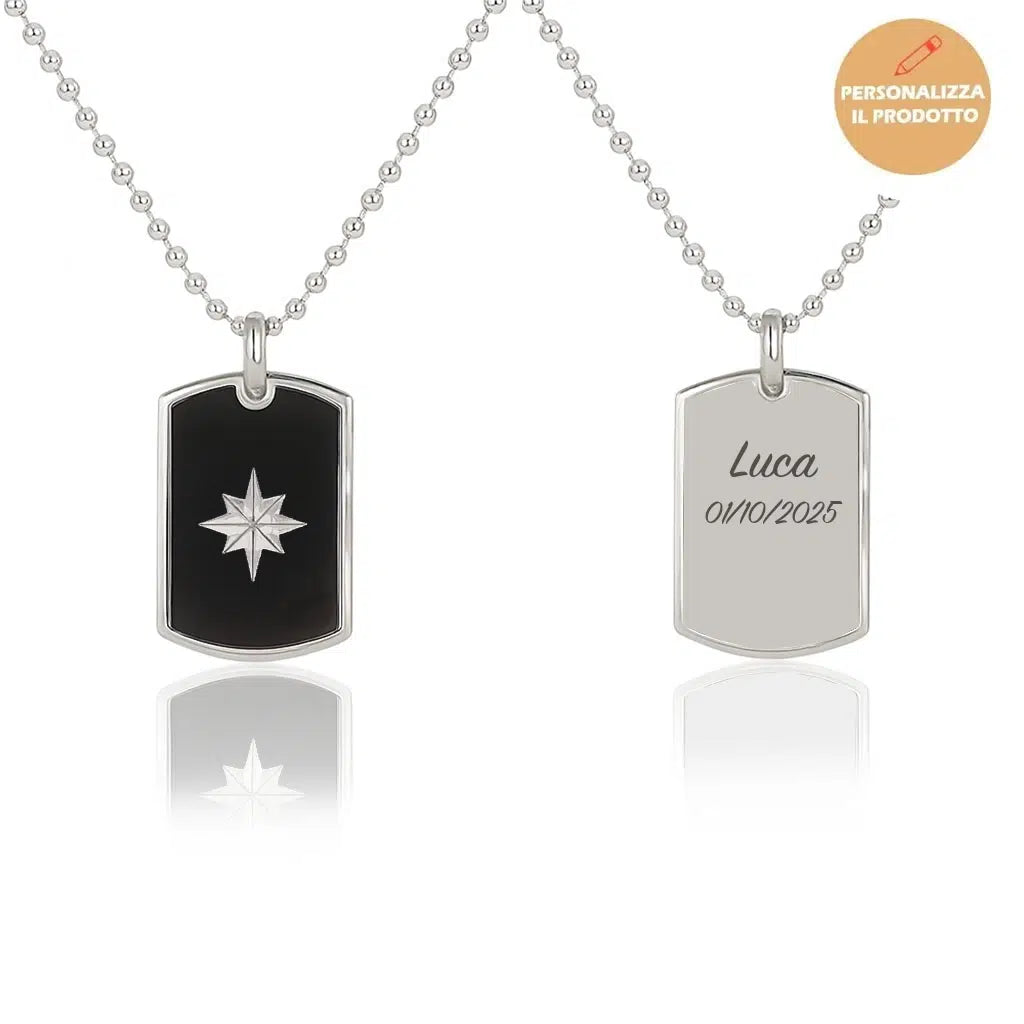 Halskette mit schwarzer Plakette und Windrose