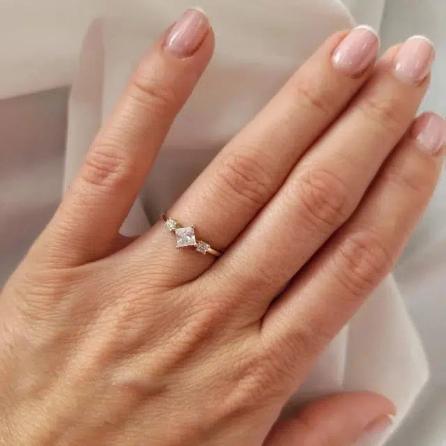 Bague Elsa en Or avec Zirconium Blanc