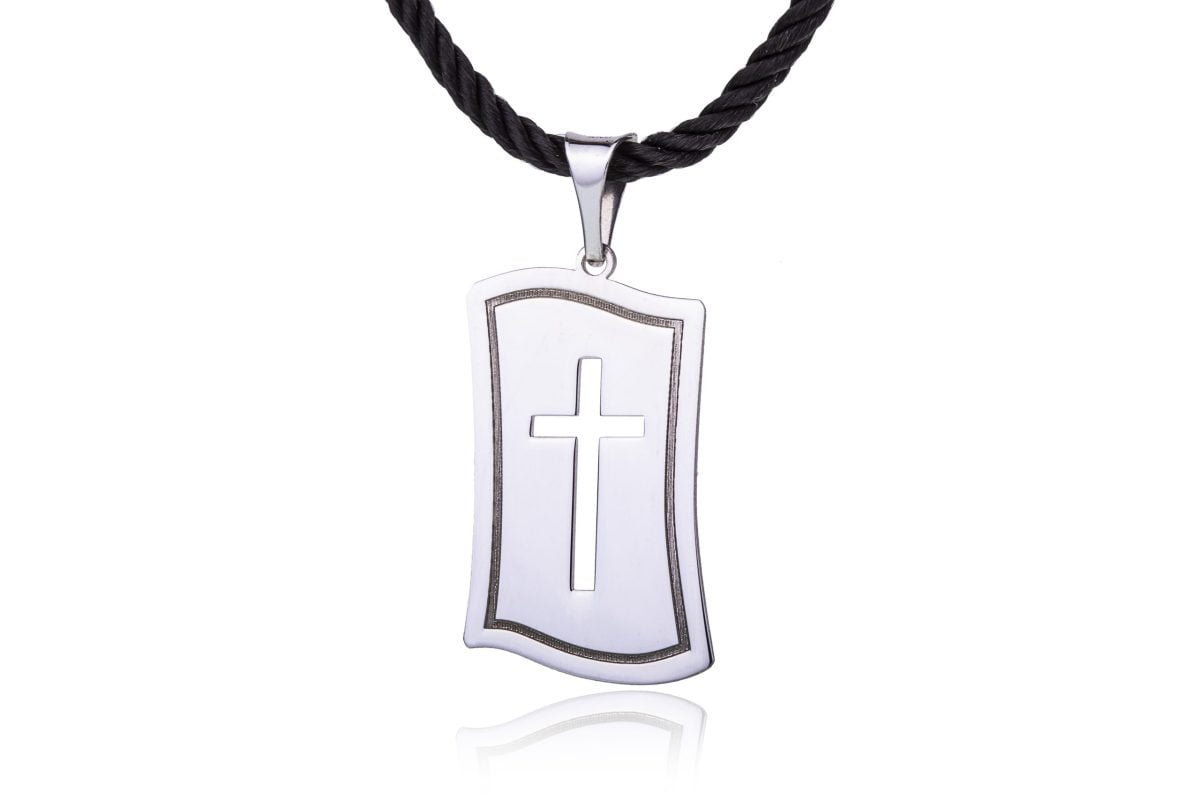 Collana con Croce dentro Piastrina Cordoncino Nero