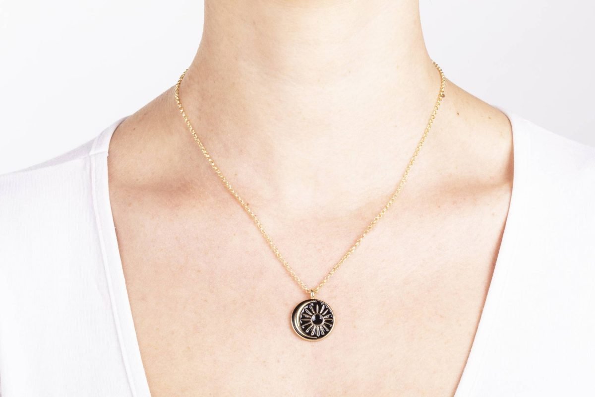 Collana con Sole Smaltato Dorata