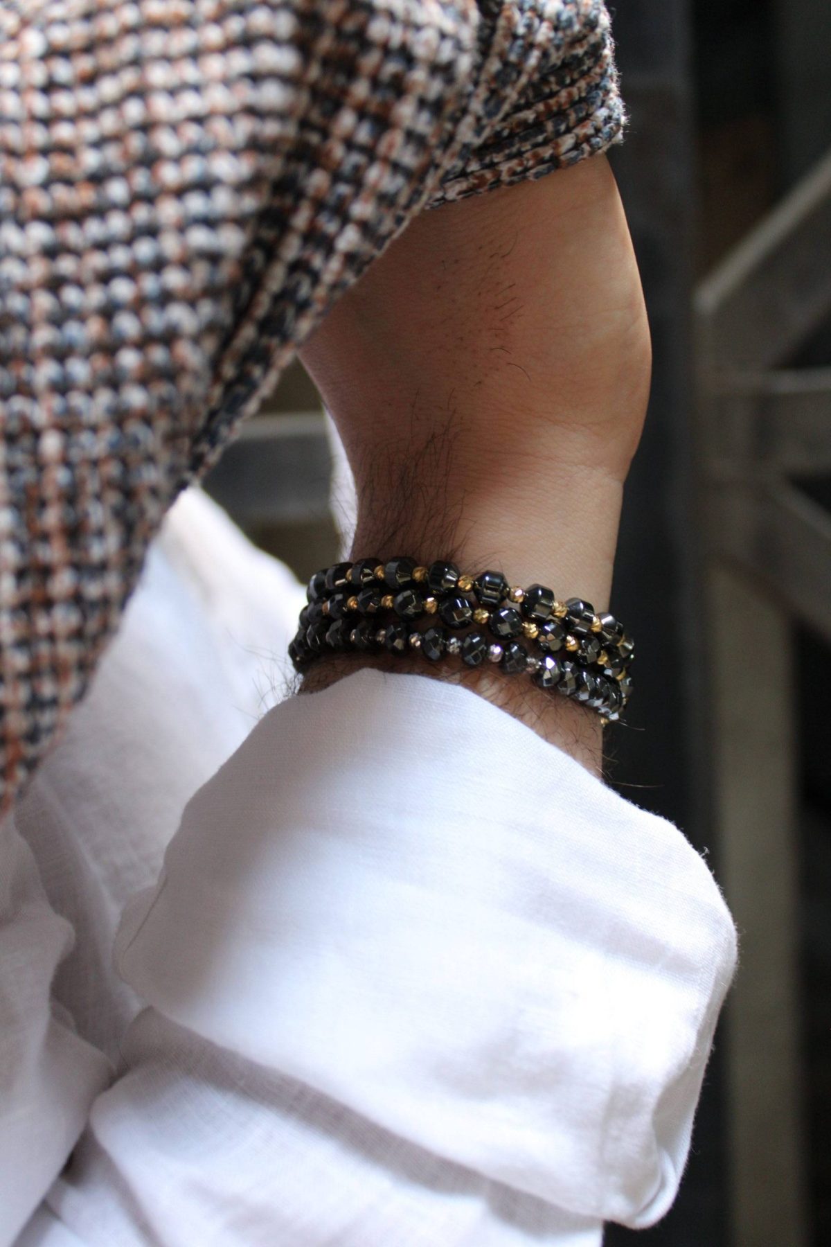 Bracciale in Oro con Pietre Basalto