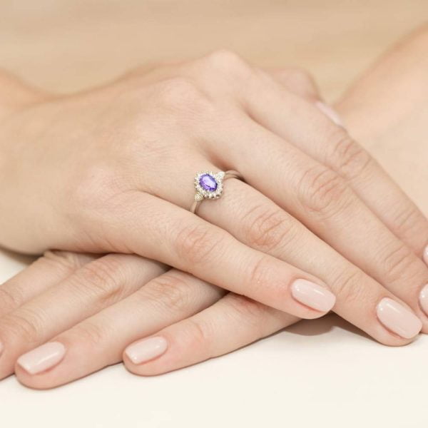 Anello Tanzanite Blur con Cuori